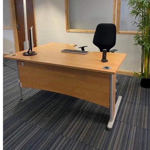 Buy & Sell Waddon South East London - Photos for Wood finish L shape Corner Desk