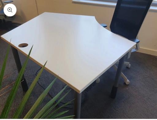 Buy & Sell Waddon South East London - Photos for White Office Arc Corner Table 173cm x 80cm