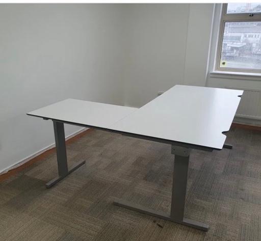 Buy & Sell Waddon South East London - Photos for White Techo Corner Office