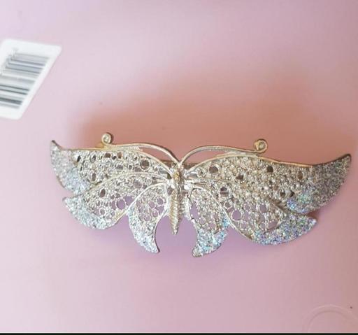 Buy & Sell Grafton Street Industrial Estate West Northamptonshire - Photos for Beautiful hair clip