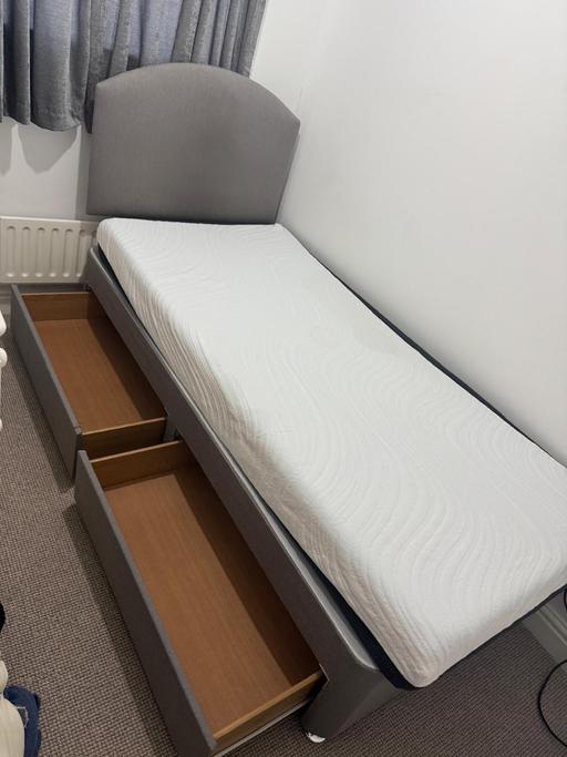 Buy & Sell Walnut Tree Milton Keynes - Photos for Single bed with mattress