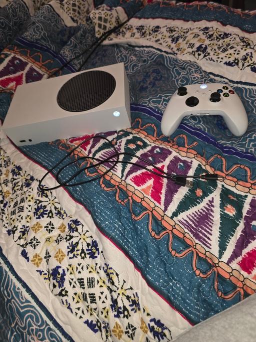 Buy & Sell Clifton Salford - Photos for Xbox Series S 512gb (I think)