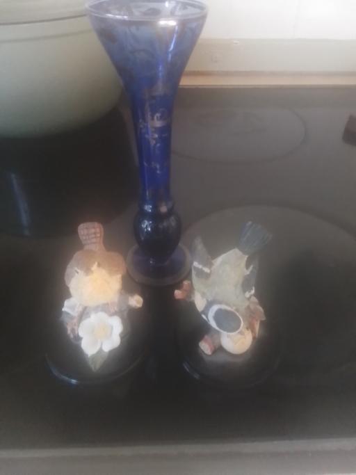 Buy & Sell Streetly Walsall - Photos for TWO BIRD STATUE & BLUE SMALL VASE