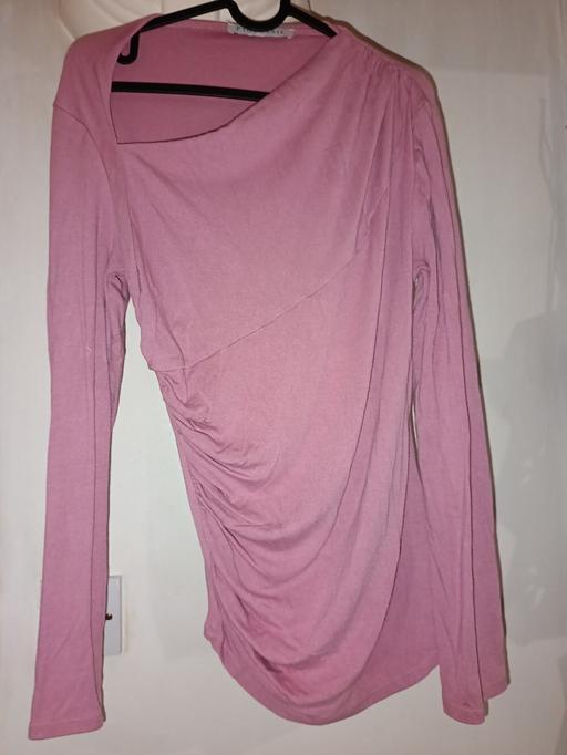 Buy & Sell Southwark Central London - Photos for long sleeved top size 12