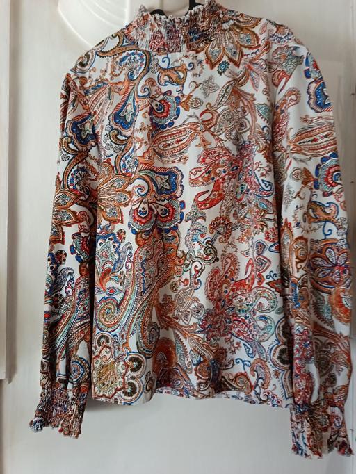 Buy & Sell Southwark Central London - Photos for blouse top size 14