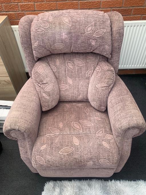 Buy & Sell Brownhills Walsall - Photos for Elderly uprisings recliner armchair
