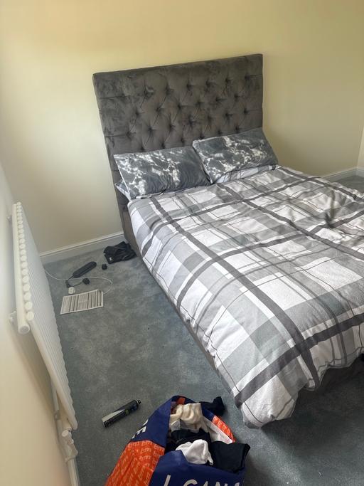 Buy & Sell Hook South West London - Photos for Grey Ottoman bed