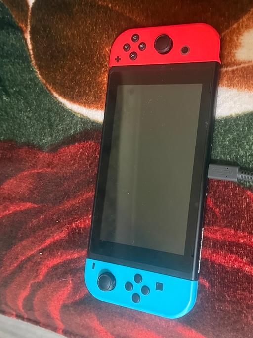 Buy & Sell Hall Green Birmingham - Photos for V2 Nintendo Switch Console Bundle need gone
