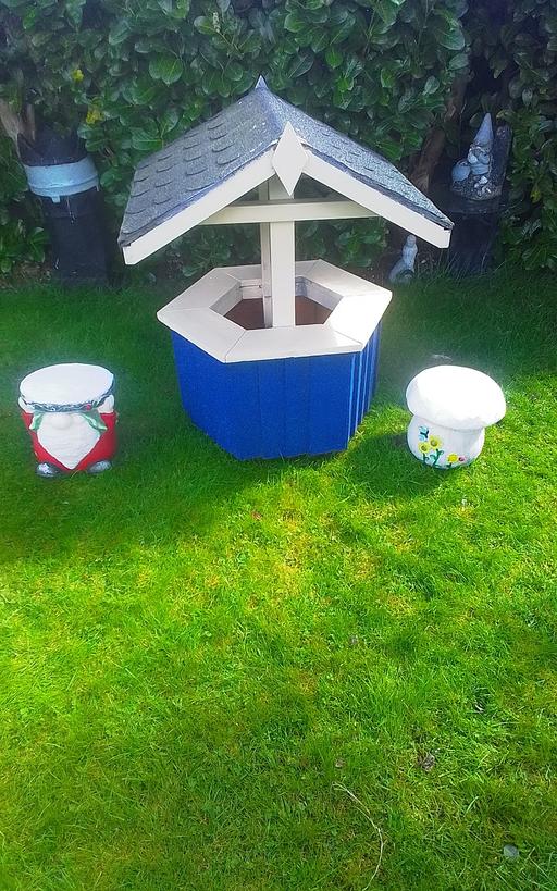 Buy & Sell Swinley Wigan - Photos for GARDEN WELL +ORNAMENTS