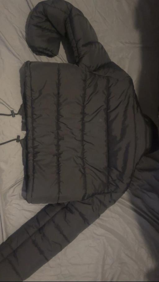Buy & Sell Plumstead South East London - Photos for Cropped puffer jacket