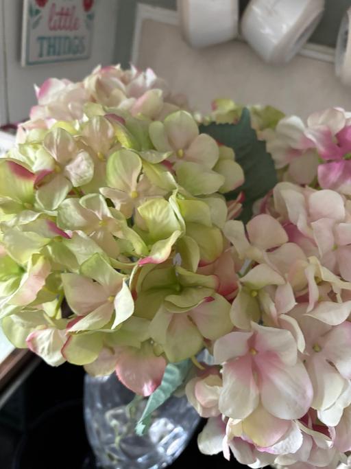 Buy & Sell Bartley Green Birmingham - Photos for Vase of artificial flowers
