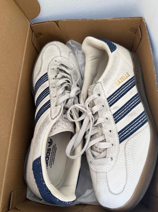 Buy & Sell Charing Cross Central London - Photos for Addidas