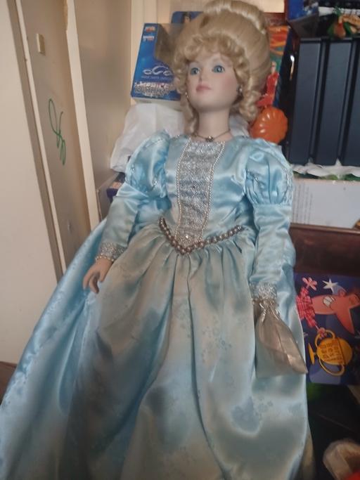 Buy & Sell Holly Hall Dudley - Photos for think cinderela doll about 2 ft