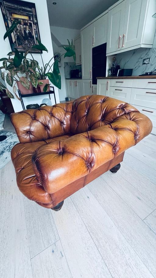 Buy & Sell Timperley Trafford - Photos for Chesterfield Style Leather Armchair - Comfy
