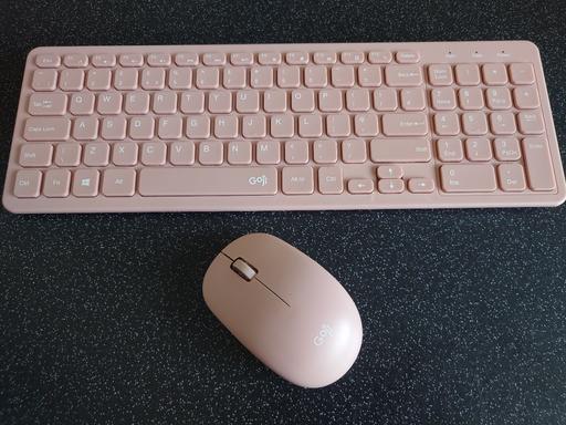 Buy & Sell Woodthorpe Charnwood - Photos for Pink wireless goji keyboard and mouse