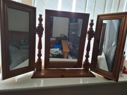 Buy & Sell Woodsetton Dudley - Photos for Vanity mirror