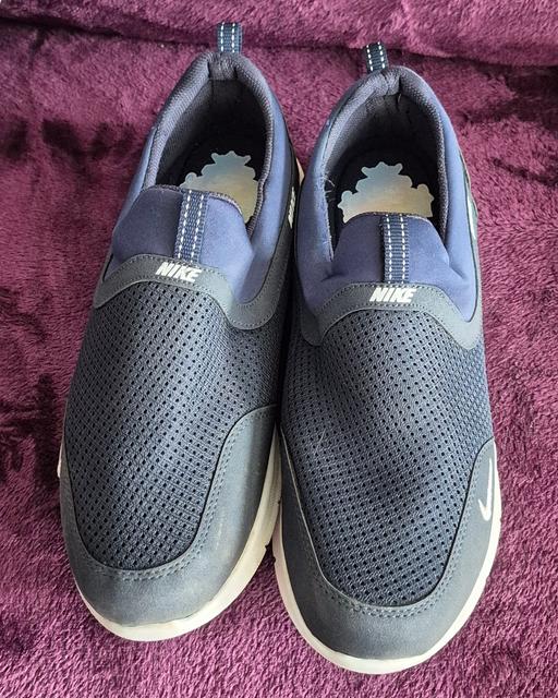 Buy & Sell Wednesfield Wolverhampton - Photos for Men's Navy Slip On Trainers Size 9.