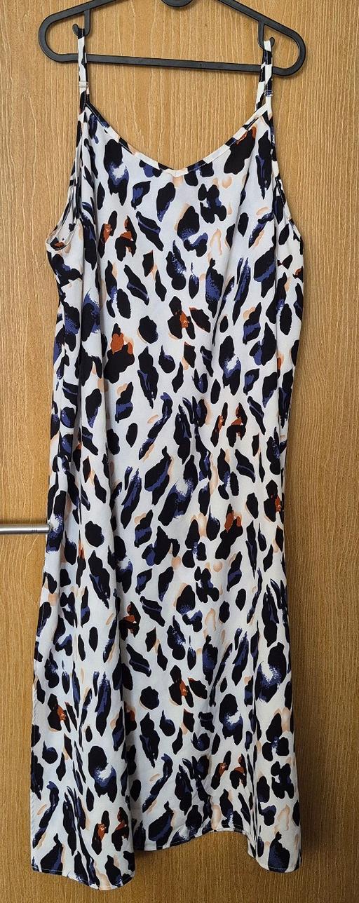 Buy & Sell Wednesfield Wolverhampton - Photos for Ladies Long Multicoloured Dress With Slits Si