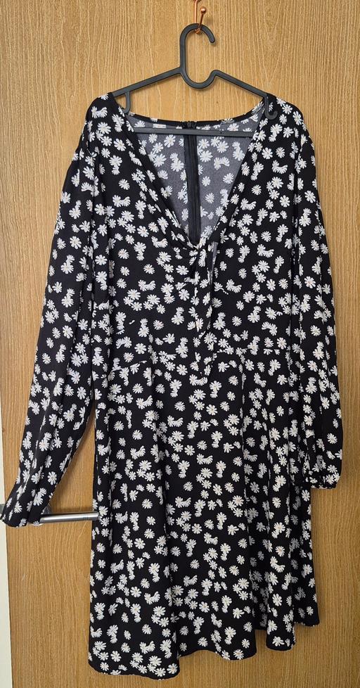 Buy & Sell Wednesfield Wolverhampton - Photos for Ladies Shein Curves Floral Boho Dress With 4X