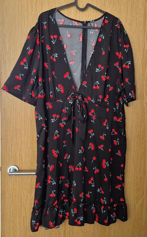 Buy & Sell Wednesfield Wolverhampton - Photos for Black Shein Curves Cherry Print Mini Dress