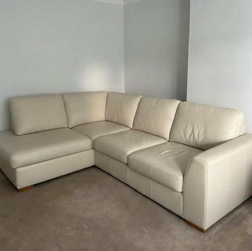 Buy & Sell Barbican Central London - Photos for Cream 4x Leather sofa