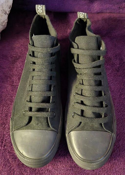 Buy & Sell Wednesfield Wolverhampton - Photos for New Black Canvas High-Top Trainers Size 8