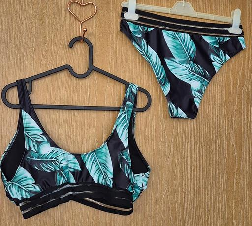 Buy & Sell Wednesfield Wolverhampton - Photos for Ladies Shein Black And Green Leaf Print Bikin