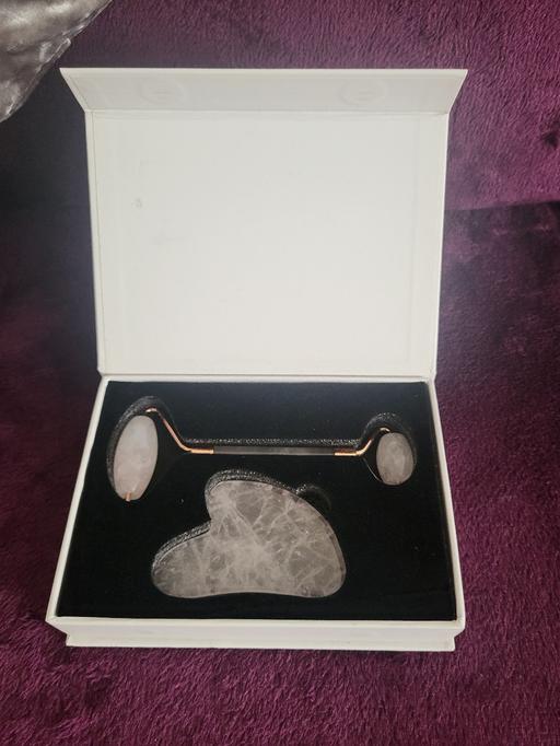 Buy & Sell Wednesfield Wolverhampton - Photos for Brand New Anti Aging Facial Massage Gift Set.