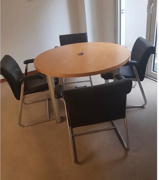 Buy & Sell Waddon South East London - Photos for High quality boardroom meeting table