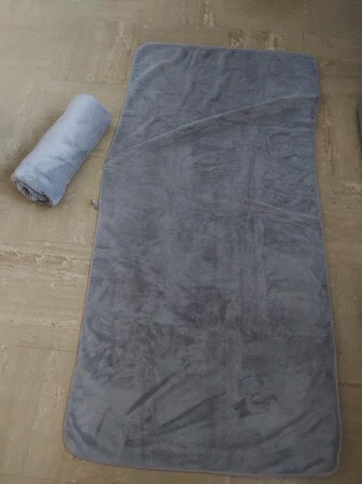 Buy & Sell Stow Heath Wolverhampton - Photos for 2 Bath Towels.