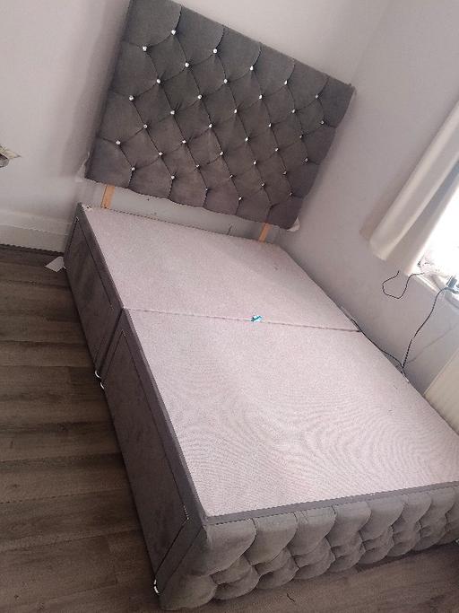 Buy & Sell Golders Green North West London - Photos for Double divan bed with mattress