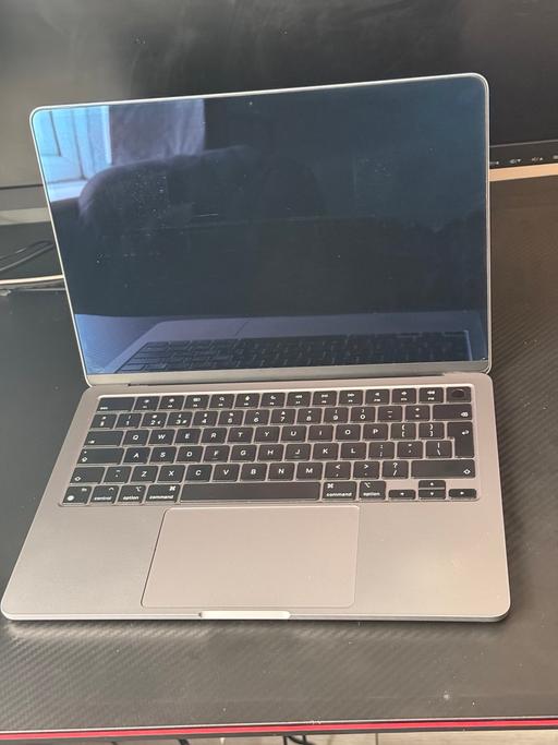Buy & Sell Lye Dudley - Photos for Macbook Air M2 2022 Space Grey