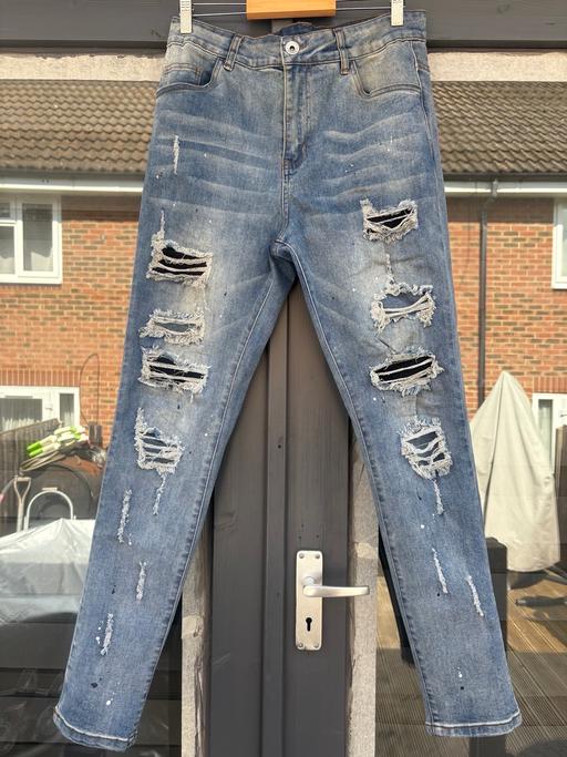 Buy & Sell Thornton Heath Croydon - Photos for NVLTY blue ripped jeans