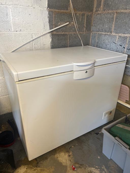 Buy & Sell Hough Cheshire East - Photos for Chest freezer length 1 10 x by 67 by85 depth