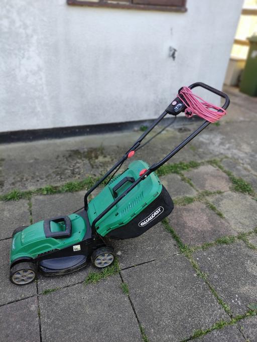 Buy & Sell Bushey Hertsmere - Photos for Qualcast Electric Lawn Mower 32cm Grass Box I