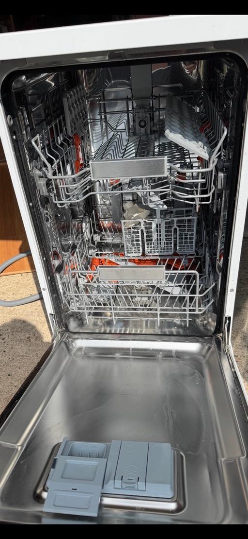 Buy & Sell Altira Business Park Canterbury - Photos for SLIMLINE Hotpoint Dishwasher