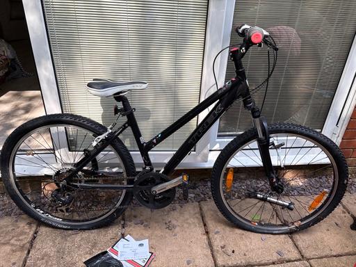 Buy & Sell Ditton Tonbridge and Malling - Photos for Trek Skye Mountain Bike BLACK 16in