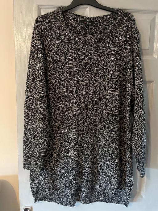 Buy & Sell Conisbrough Doncaster - Photos for Yours longer back black jumper size 20