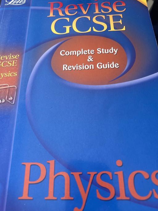 Buy & Sell Cheshunt Broxbourne - Photos for GCSE PHYSICS BOOK LIKE NEW