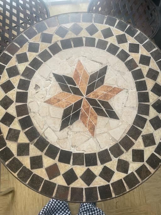 Buy & Sell Seven Sisters North London - Photos for Mosaic table and two chairs metal