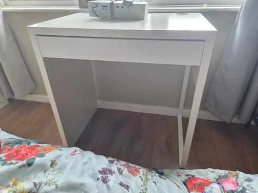 Buy & Sell Netherton Dudley - Photos for Ikea Desk - Free