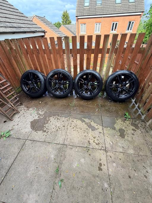 Vehicles Withybed Green Bromsgrove - Photos for BMW msport alloy wheels. 18 inch staggered