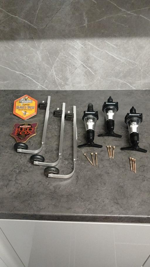 Buy & Sell Oxley Wolverhampton - Photos for 3 x optics & wall fittings