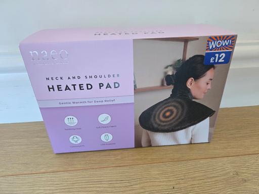  — brand new naeo neck & shoulder heating pad