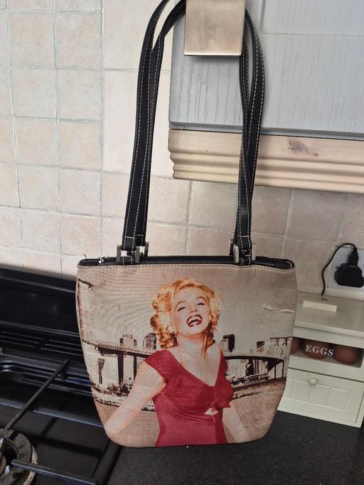 Buy & Sell Pelsall Walsall - Photos for marilyn handbag