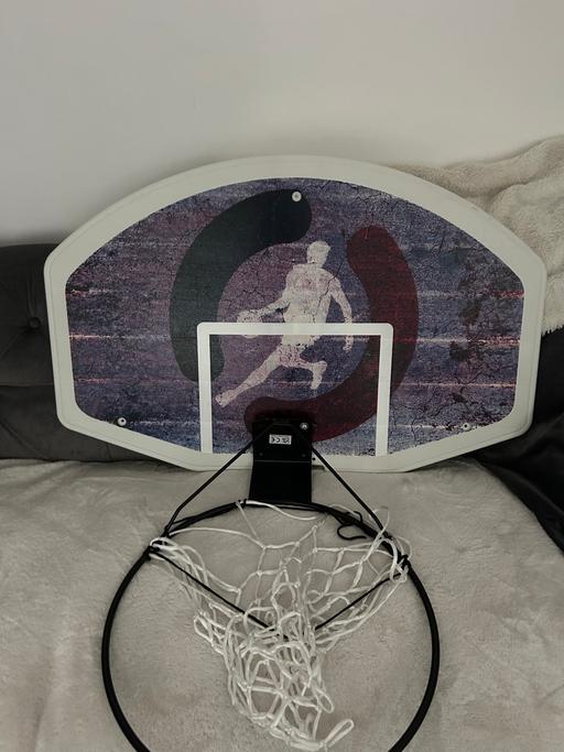 Buy & Sell Oldbury Sandwell - Photos for Never used basket ball net attaches to wall