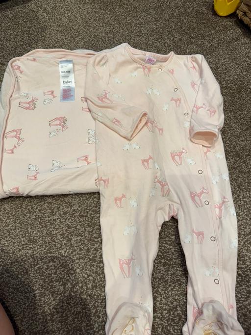 Buy & Sell New Eltham South East London - Photos for Ted Baker blanket and sleep suit 12-18 months