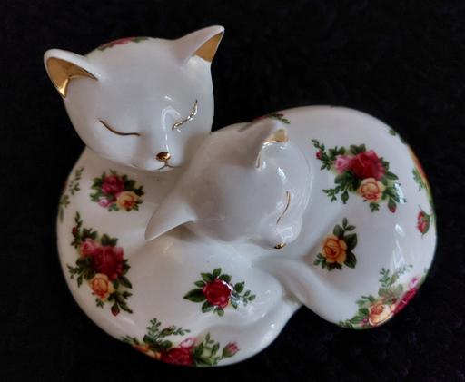 Buy & Sell Quine`s Hill Douglas - Photos for ROYAL ALBERT OLD COUNTRY ROSES SLEEPING CATS