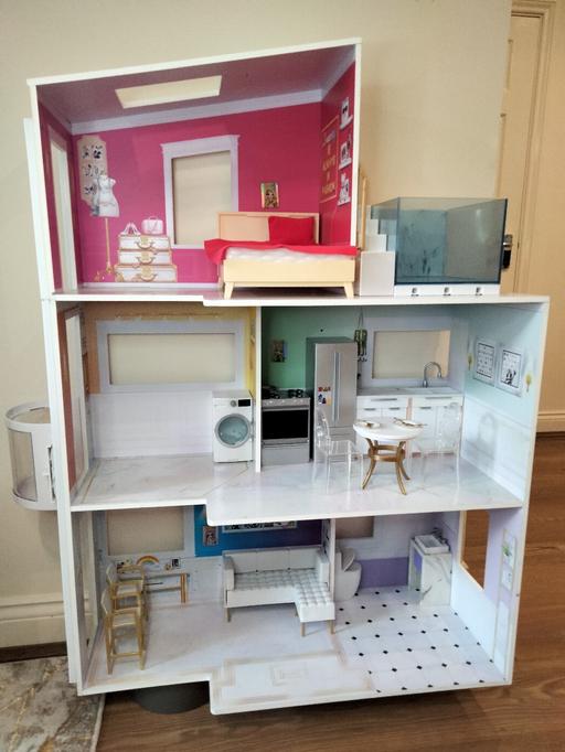 Buy & Sell Nunhead South East London - Photos for Rainbow High house bundle