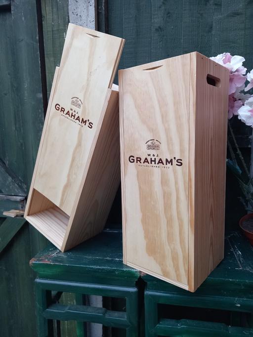 Buy & Sell Quine`s Hill Douglas - Photos for PR LARGE WOODEN W&J GRAHAMS BOTTLE BOXES